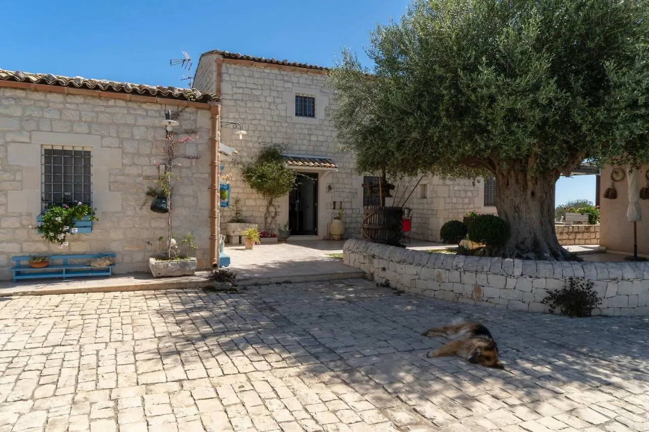Apartment Ferienwohnung La Casazza - Country House Rosolini Italien